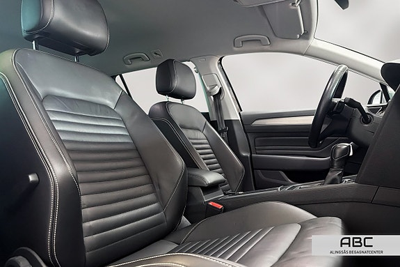Volkswagen Passat Alltrack 22 of 23