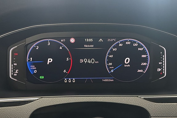 Volkswagen Passat Alltrack 7 of 23