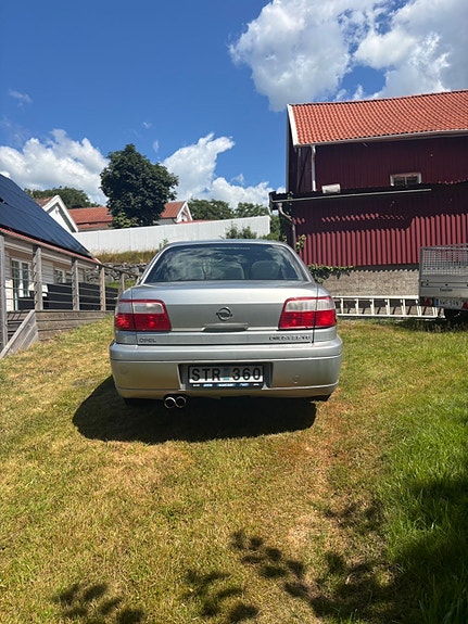 Opel Omega 4 of 5