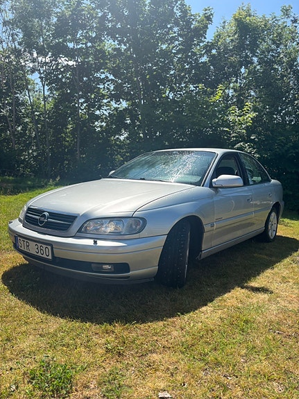 Opel Omega 2 of 5