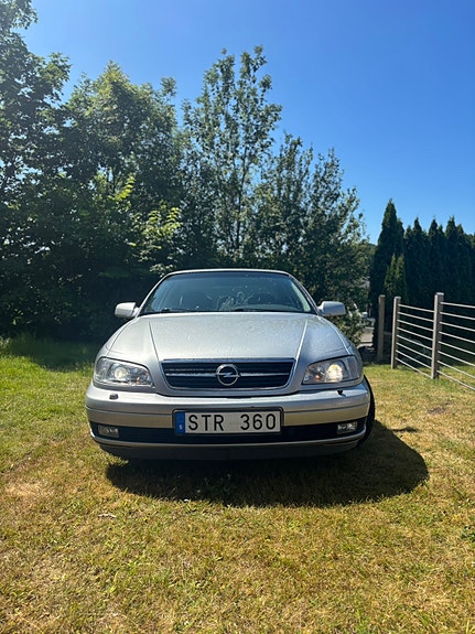 Opel Omega 3 of 5