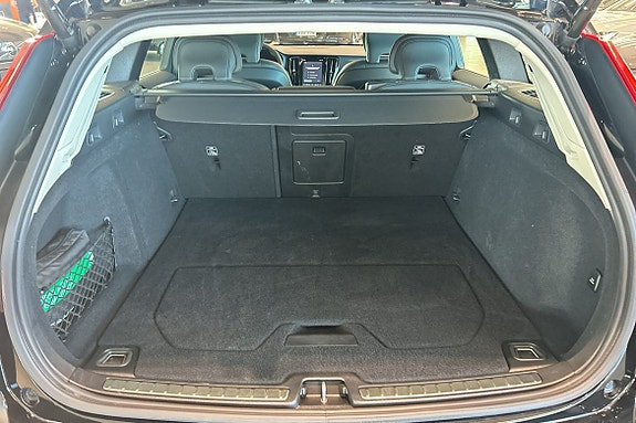 Volvo V60 15 of 30