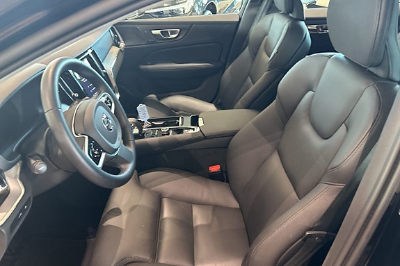 Volvo V60 23 of 30