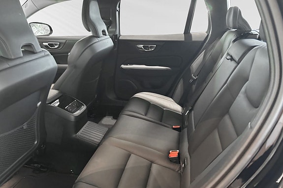 Volvo V60 8 of 30
