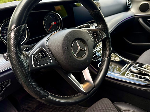 Mercedes-Benz E220 d 5 of 5
