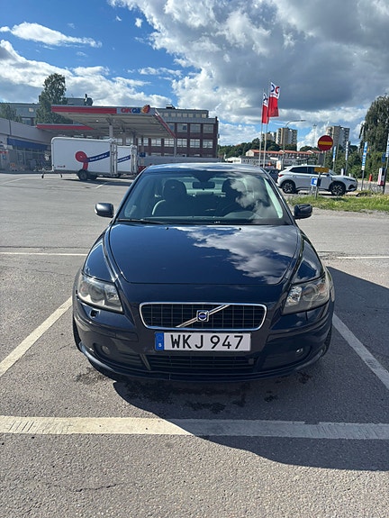 Volvo S40 6 of 10