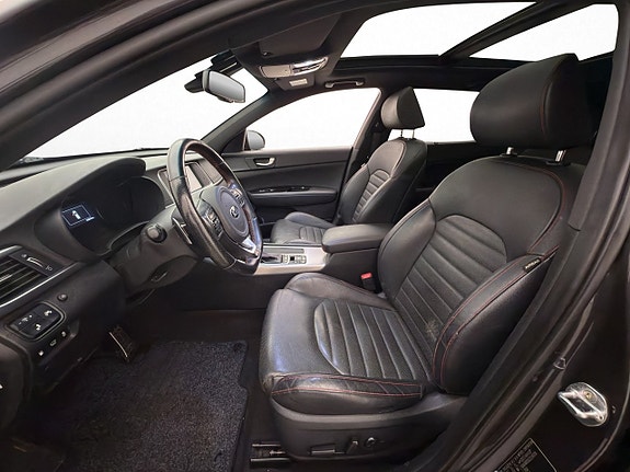 Kia Optima 12 of 30