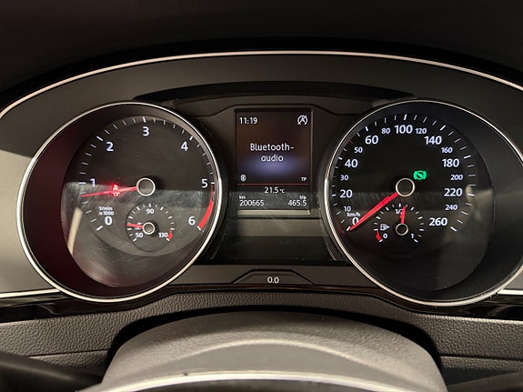 Volkswagen Passat Alltrack 26 of 29