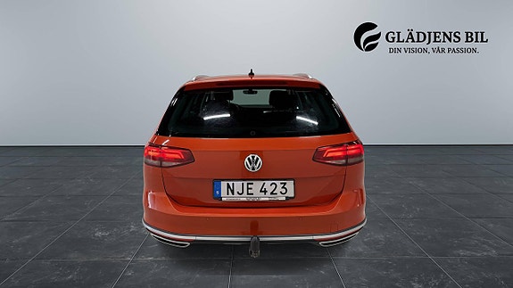 Volkswagen Passat Alltrack 6 of 29