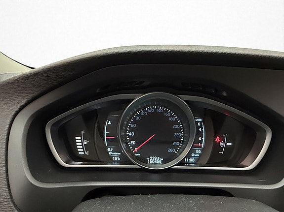 Volvo V40 19 of 30