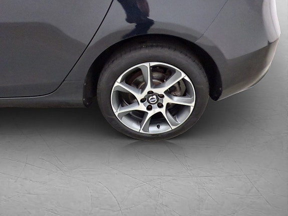 Volvo V40 28 of 30