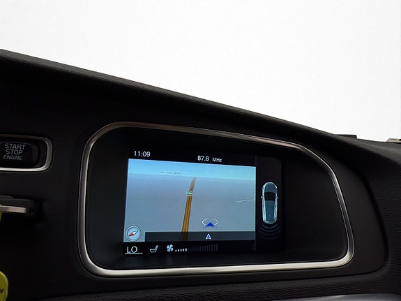 Volvo V40 23 of 30
