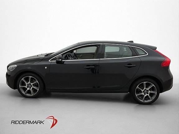Volvo V40 4 of 5