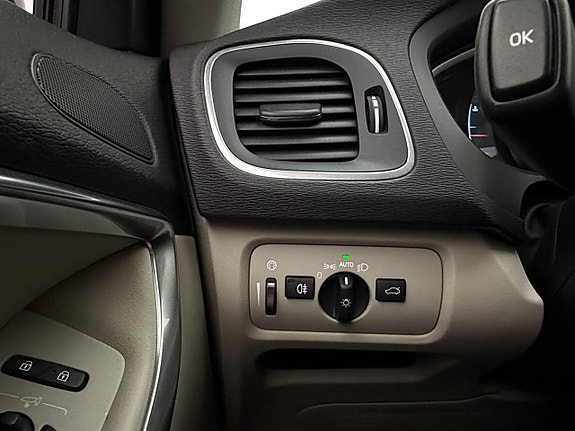 Volvo V40 20 of 30