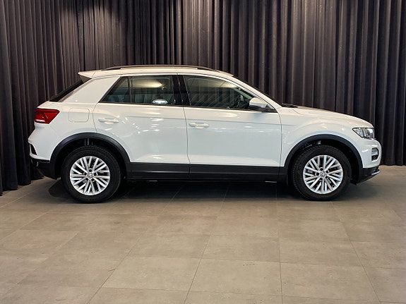 Volkswagen T-Roc 5 of 5