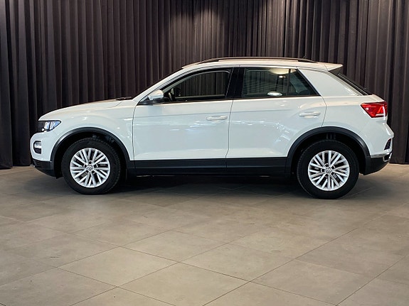 Volkswagen T-Roc 3 of 5