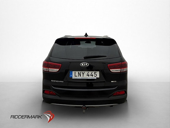Kia Sorento 5 of 30