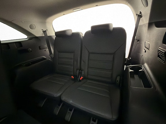 Kia Sorento 18 of 30