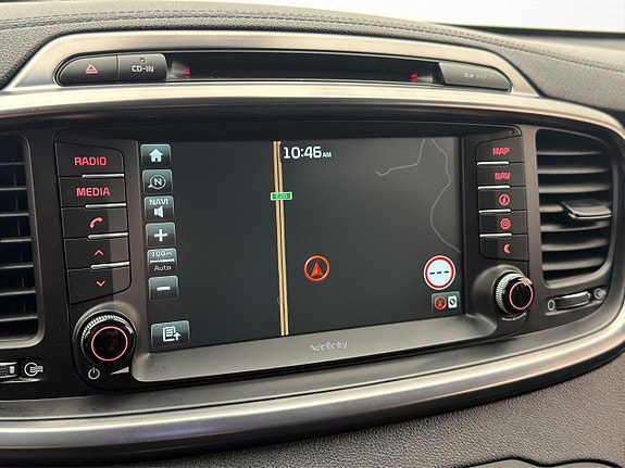 Kia Sorento 15 of 30