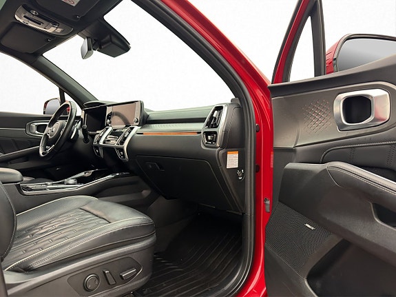 Kia Sorento 27 of 30