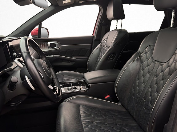 Kia Sorento 14 of 30