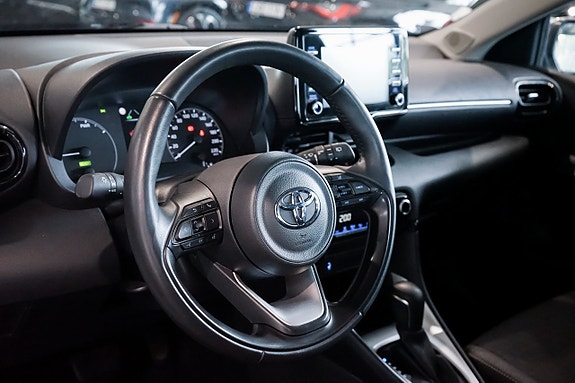 Toyota Yaris 10 of 25