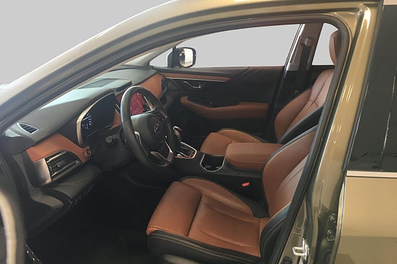Subaru Outback 8 of 12