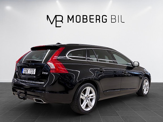 Volvo V60 4 of 16