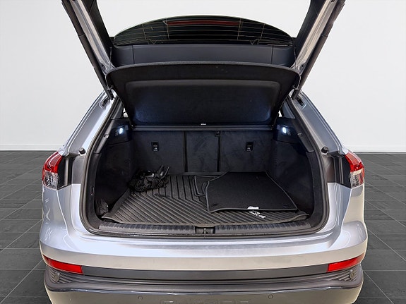 Audi Q4 e-tron 12 of 20