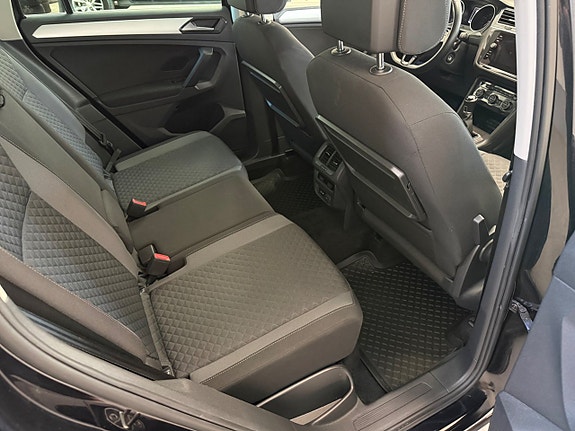 Volkswagen Tiguan 10 of 19