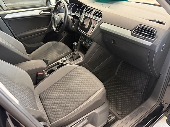 Volkswagen Tiguan 9 of 19