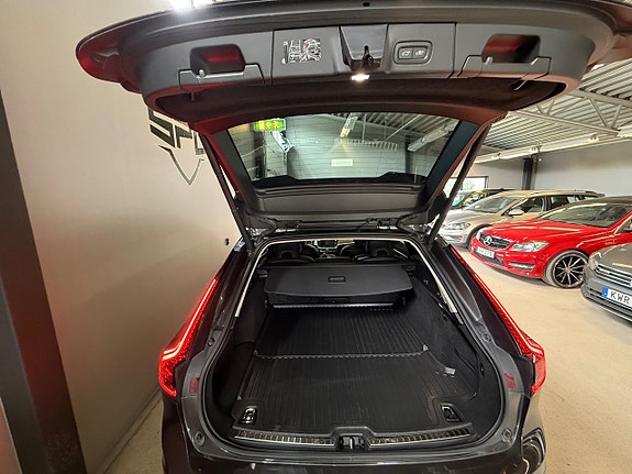 Volvo V90 Cross Country 18 of 18