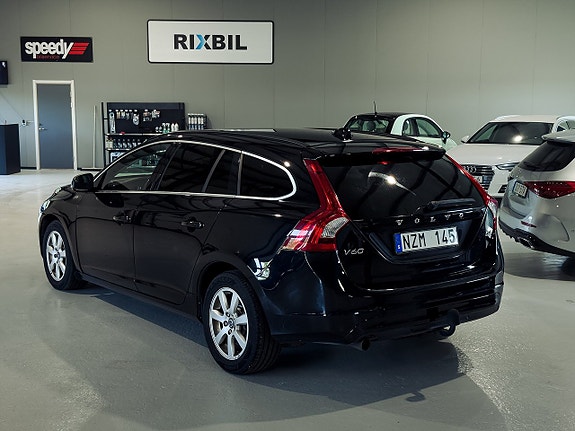 Volvo V60 6 of 19
