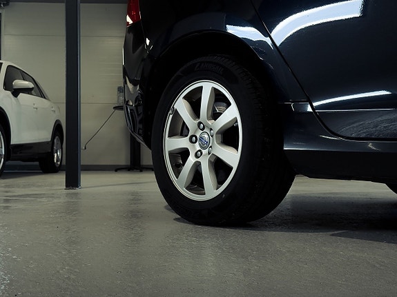 Volvo V60 5 of 19