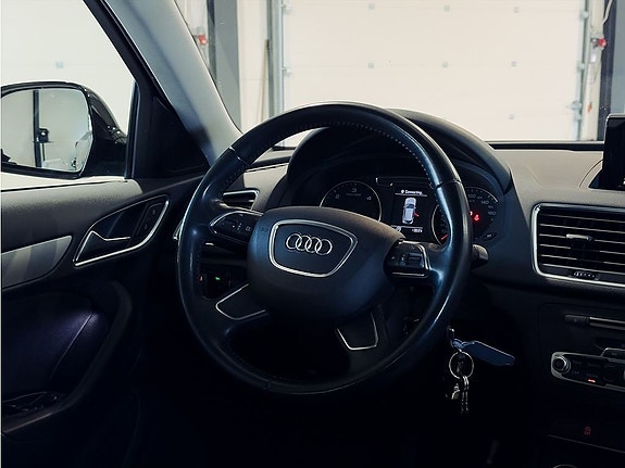 Audi Q3 14 of 16