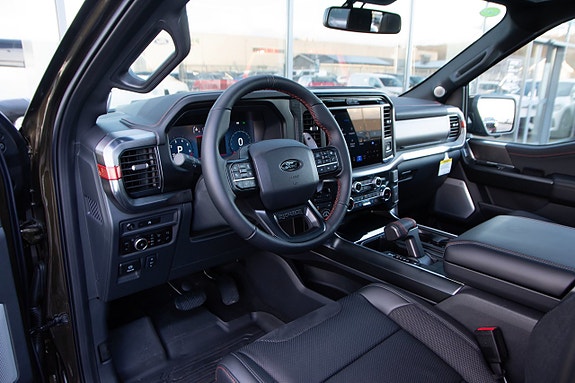 Ford F-150 9 of 15