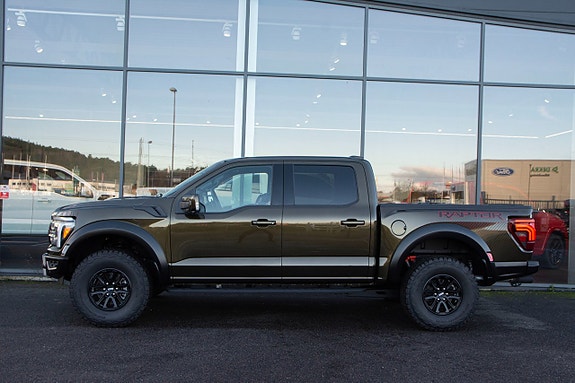 Ford F-150 4 of 5