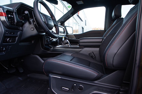 Ford F-150 8 of 15