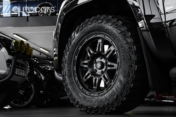 Volkswagen Amarok 9 of 30