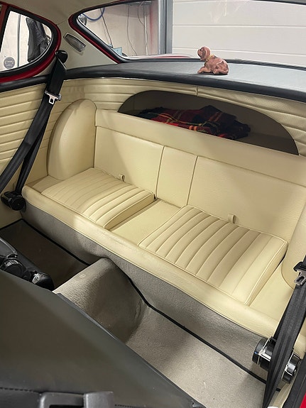 Volvo P1800 4 of 5