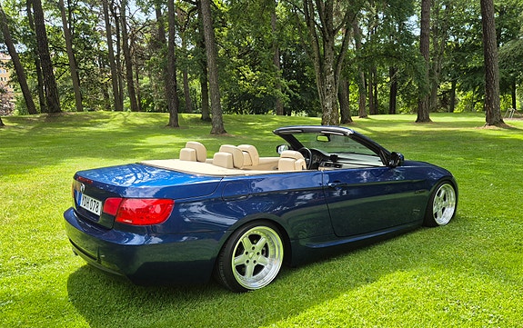 BMW 325d 4 of 5