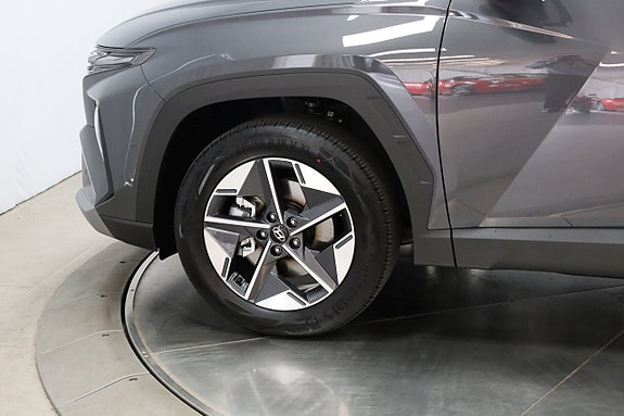 Hyundai Tucson 17 of 24