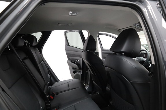 Hyundai Tucson 10 of 24