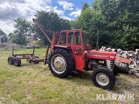 Traktor Massey Ferguson 135 med Skogskärra oc 2 of 5