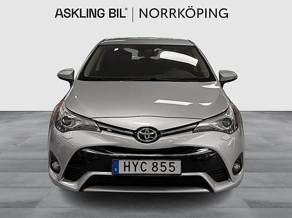 Toyota Avensis 5 of 12