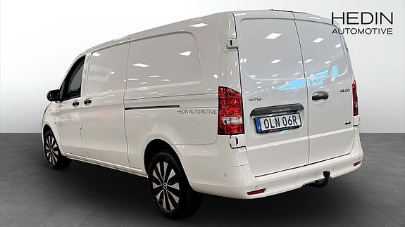 Mercedes-Benz Vito 119 2 of 12