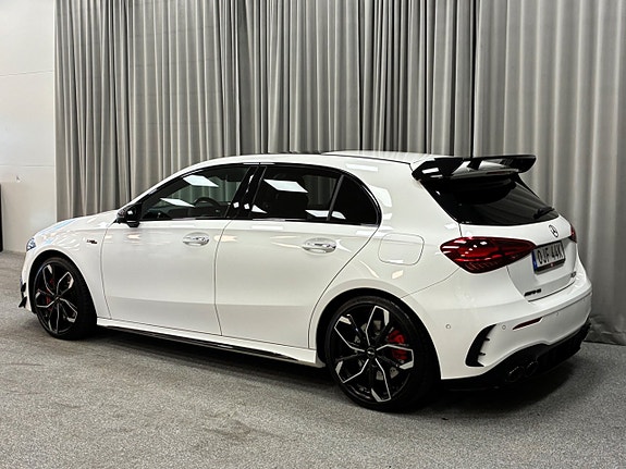 Mercedes-Benz A45 4 of 5
