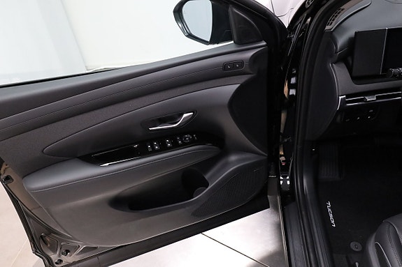 Hyundai Tucson 11 of 25