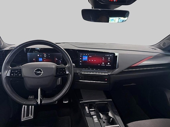 Opel Astra 8 of 10