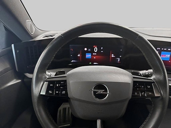 Opel Astra 9 of 10